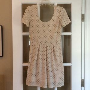 Like new !!Pins & Needles dress